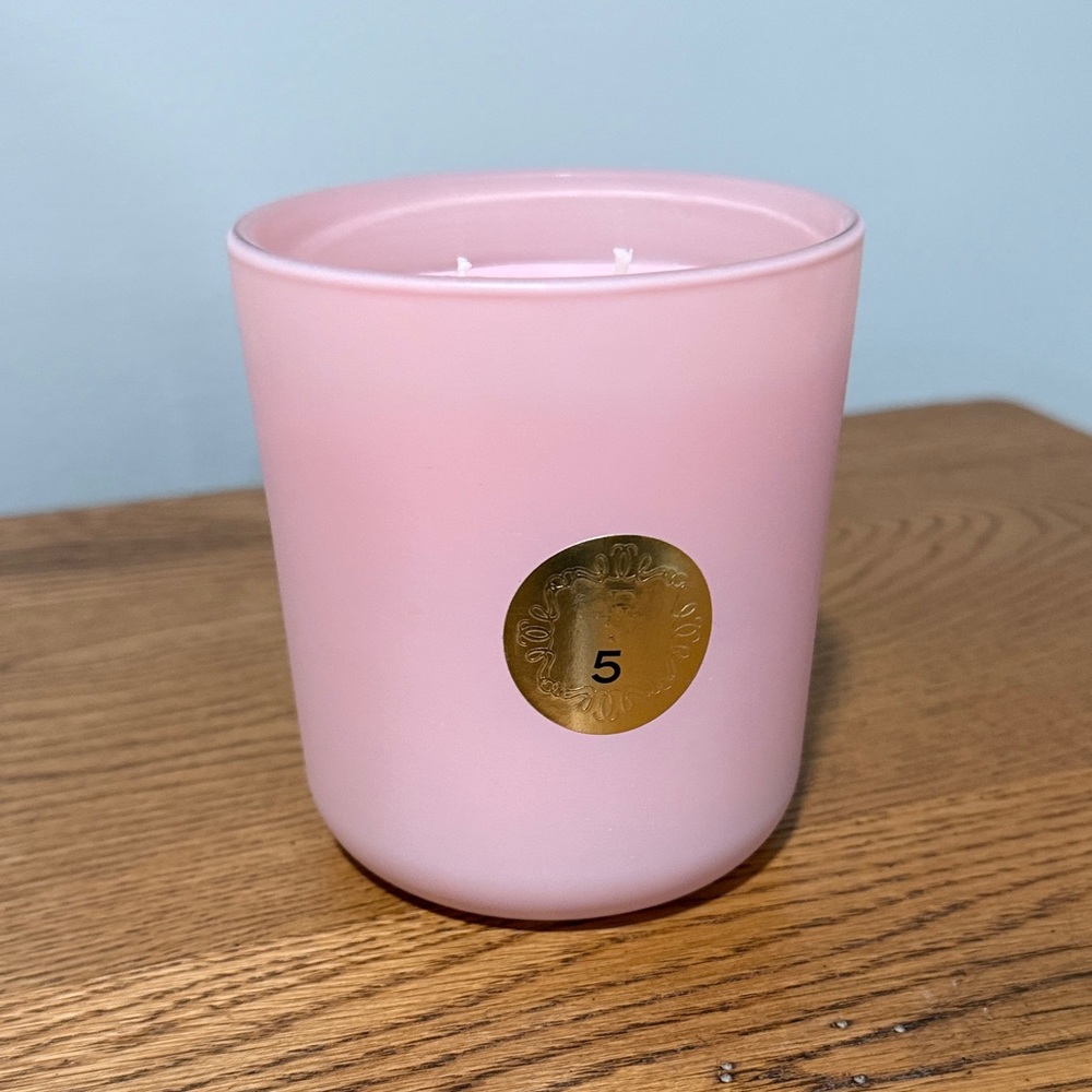 Fragrant Jewels Queen of Diamonds Candle (Ring size 5) - Picture 3 of 7